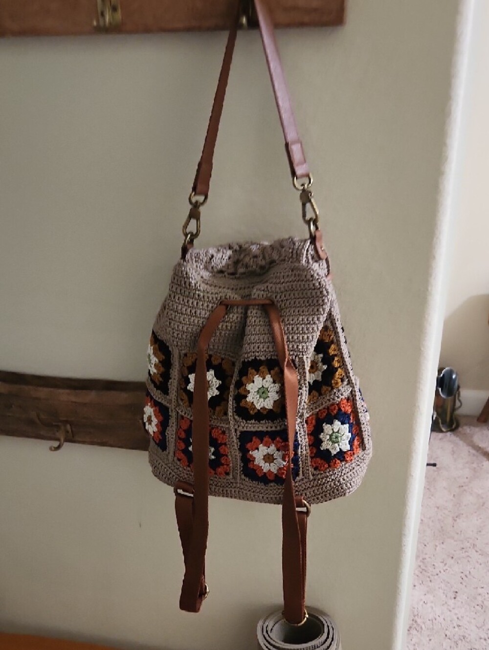 The Sak, Sayulita Crochet Flap Backpack Sand Neutral Patch, Medium - Picture 11 of 15